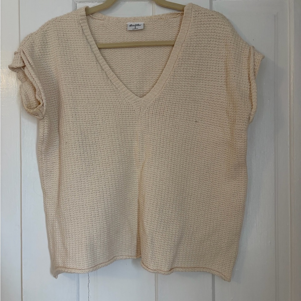 Cream V-Neck Knit Top